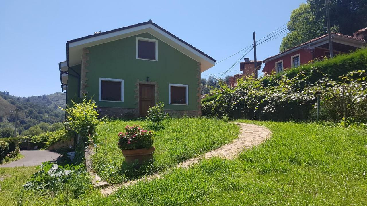 Apartamentos La Guertina Onís Exteriör bild