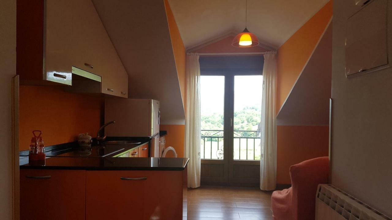 Apartamentos La Guertina Onís Exteriör bild